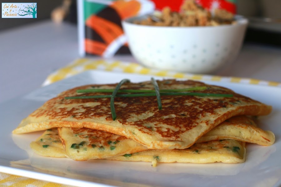 tortitas,pancakes,cebollino,huevo,harina,leche,huevo,egg,milk,sartén,gofres,waffles,mantequilla,desayuno,breakfast,cena,dinner,tomates,cherry,revueltos,