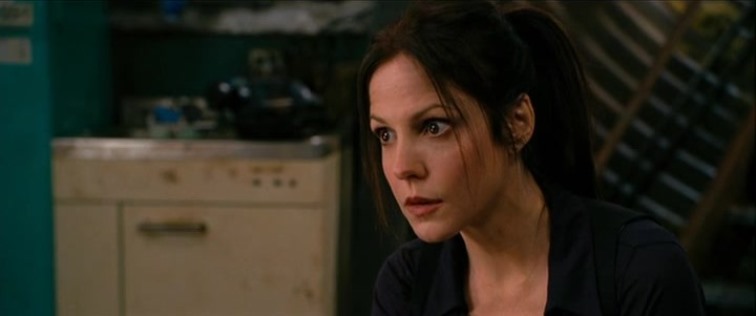 Films Et Séries Tv Avec Mary-louise Parker Movie and TV Cast Screencaps: Mary-Louise Parker as Sarah Ross in Red