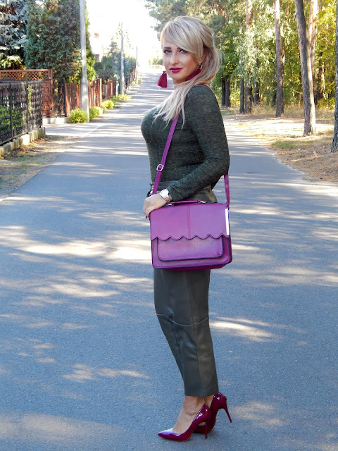 khaki6.jpg