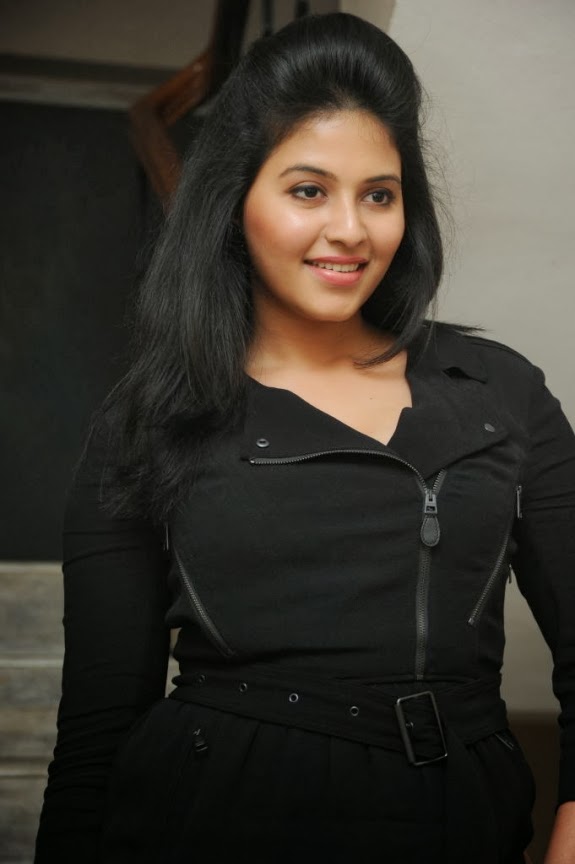 Tamil Actors Unseen Photoshoot Stills Actress Anjali Latest Stills In Black Dress