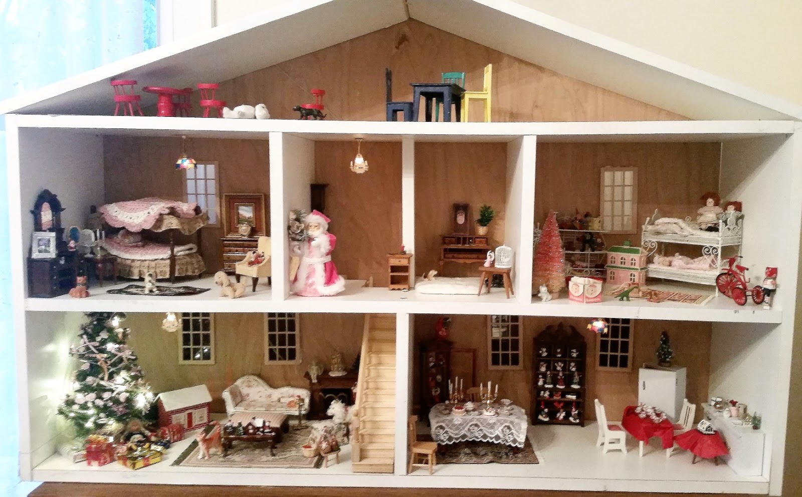 huge dollhouse