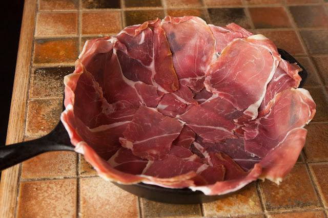 Parma ham crust