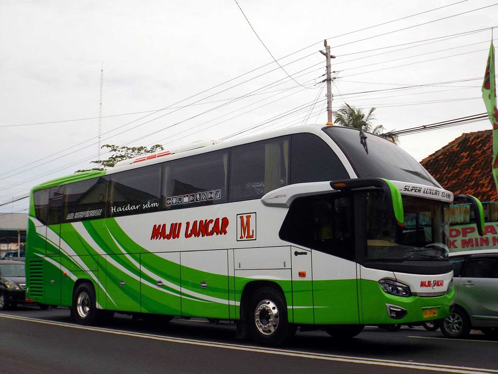  Foto  Bus  Shd Dari  Samping  Arena Modifikasi