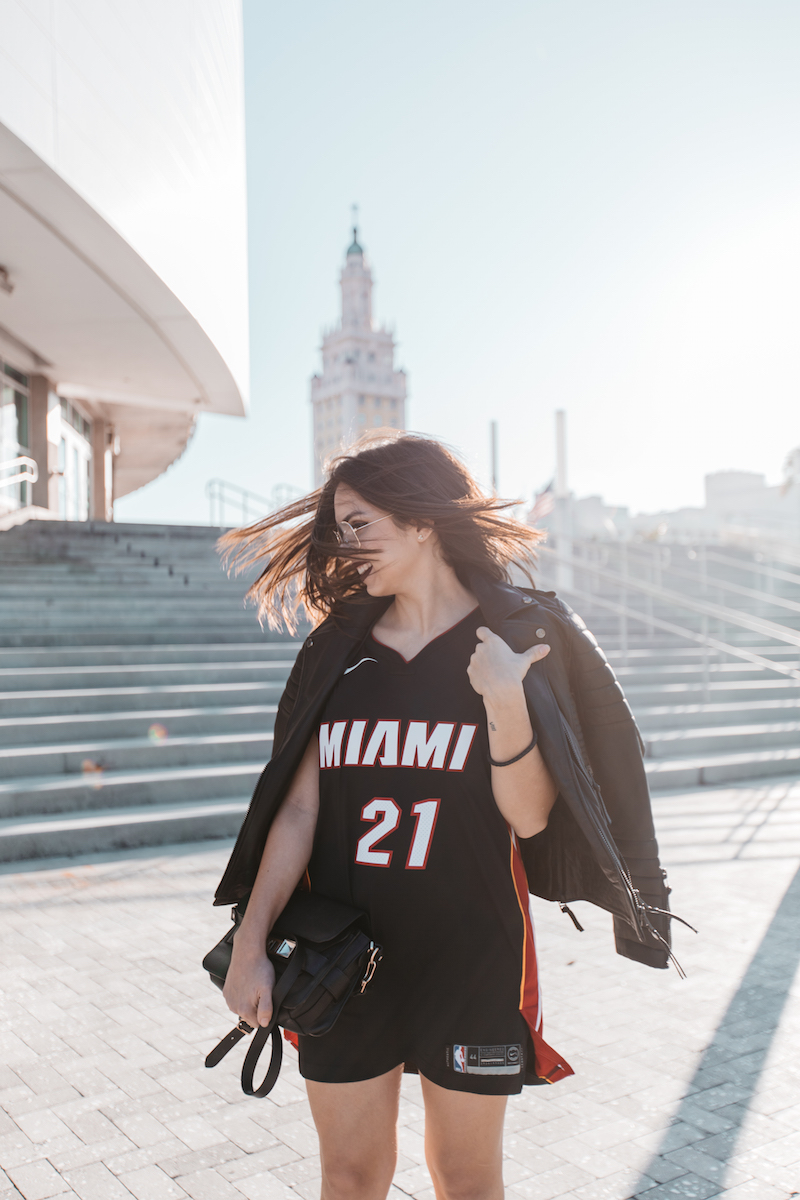 What To Wear To A Basketball Game: Tips For A Great Outfit