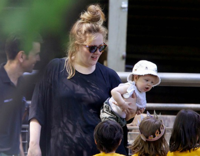Big News♡ ¡Adele por primera vez deja ver a su hijo!