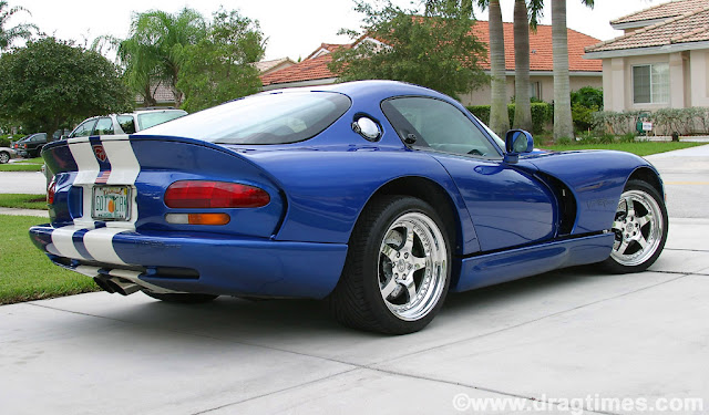 Something about this RX7 screams Dodge Viper [1600x1200] : r/carporn