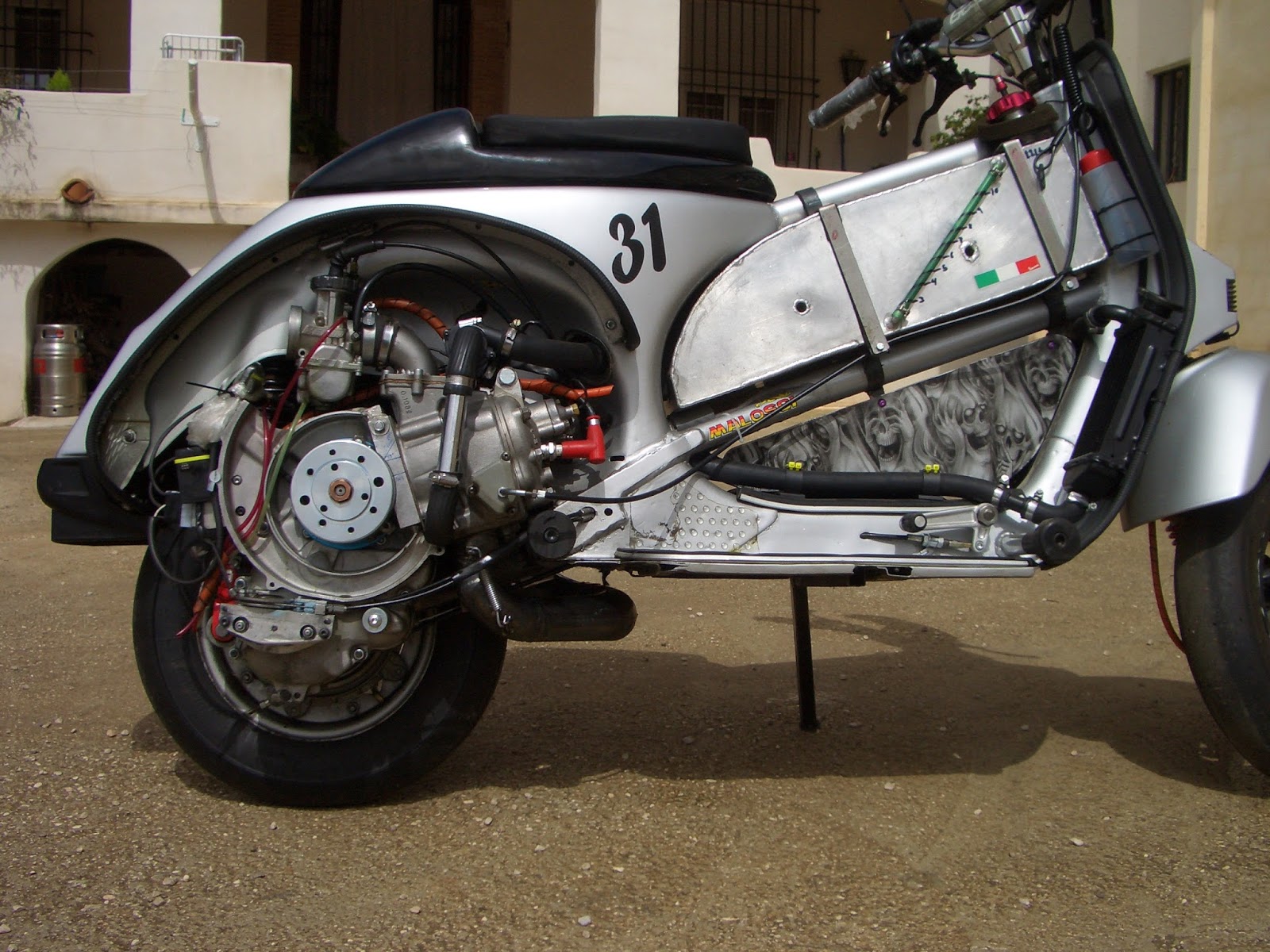 TUN Competición Vespa 200