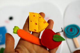 Felt playset Happy tooth - Sad tooth for sorting Good and Bad food for teeth. TomToy handmade in Israel, Educational material