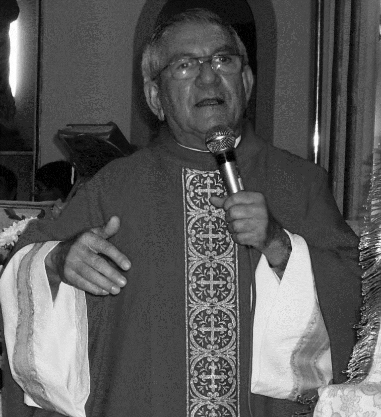 PADRE ALFREDO 3 ANOS CONDUZINDO A PAROQUIA DE SÃO PAULO APÓSTOLO EM PEDRO AVELINO P.A EM PRETO