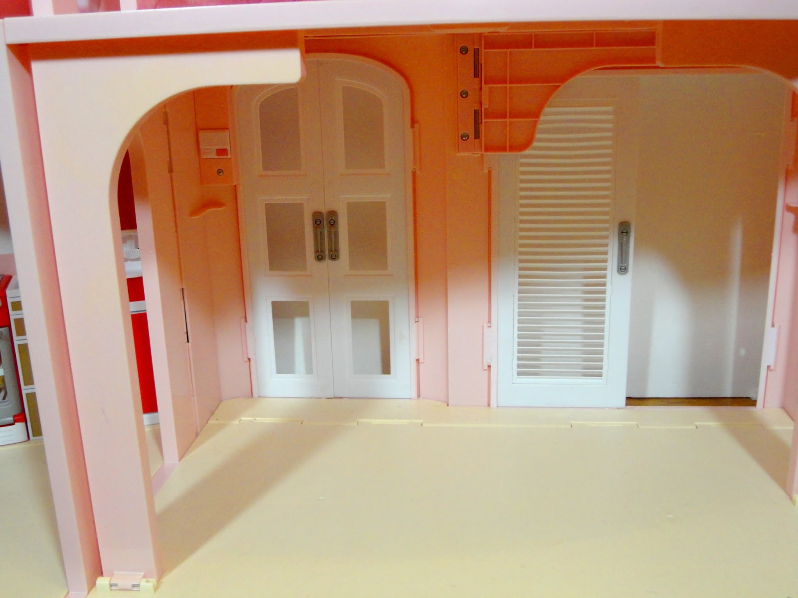 Eeeeek!! The Barbie 3 Story Dream House - The Waverlys