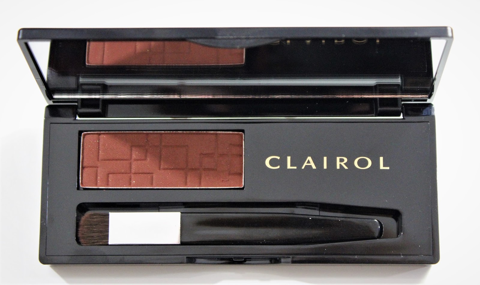 4. Clairol Root Touch-Up Concealing Powder - wide 6
