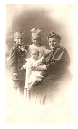 Harry, Gladys, Gudrun (Lund) Linderman, & baby Irene Linderman
