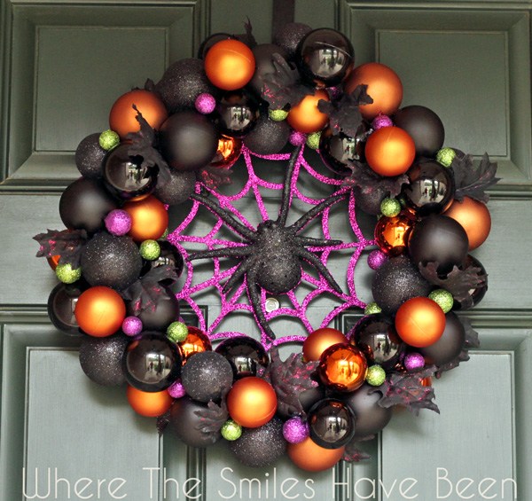 halloween ornament wreath