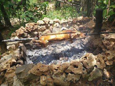 Pig Roast Traditional Meal