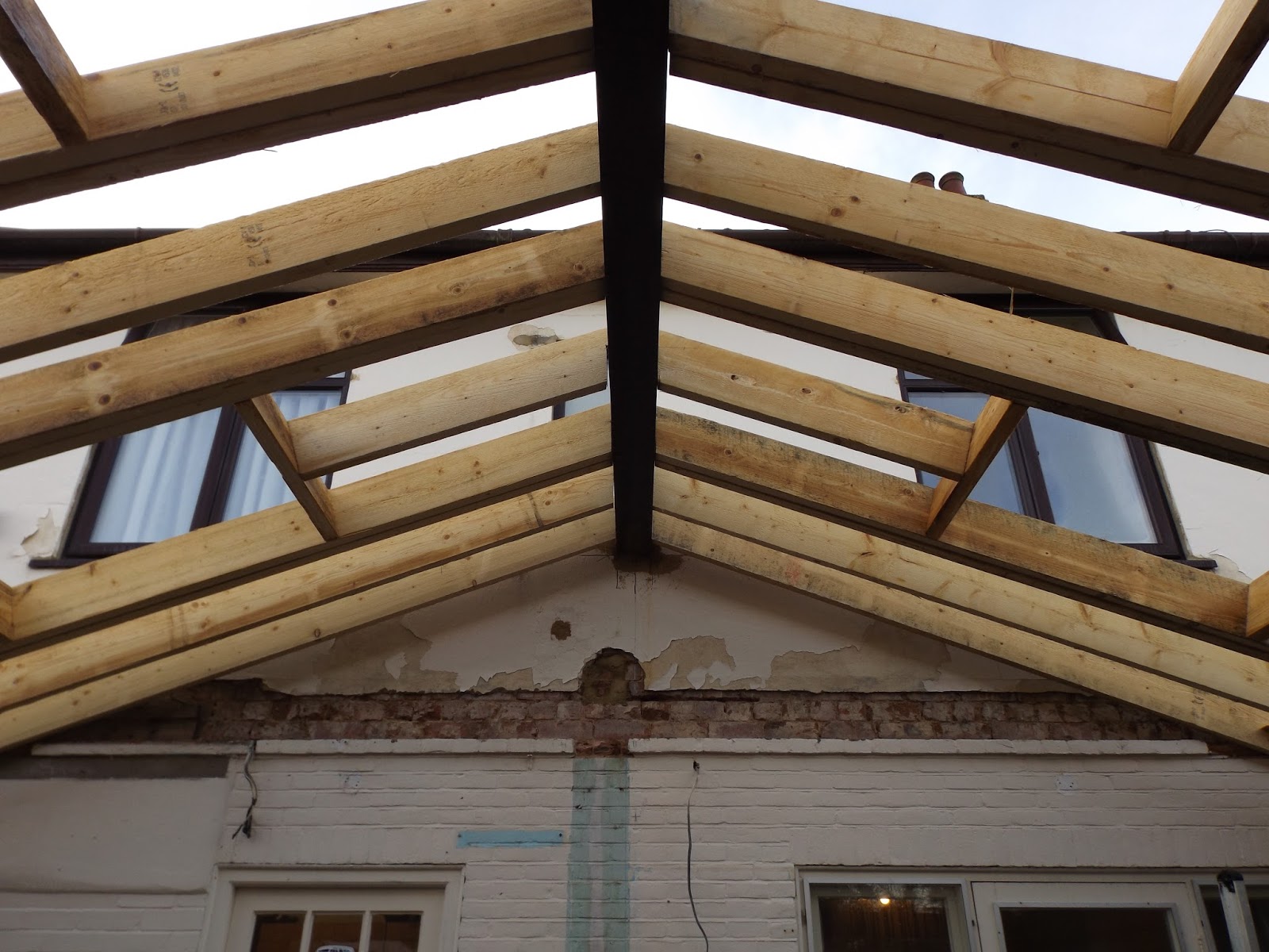 Roof Window To Fit Between Rafters at Herman Lyons blog