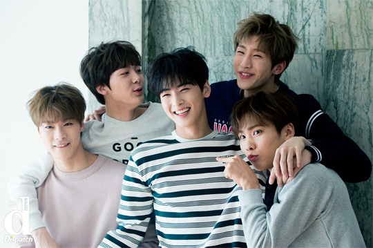 오늘자 아스트로 _디스패치 HD포토 | 인스티즈