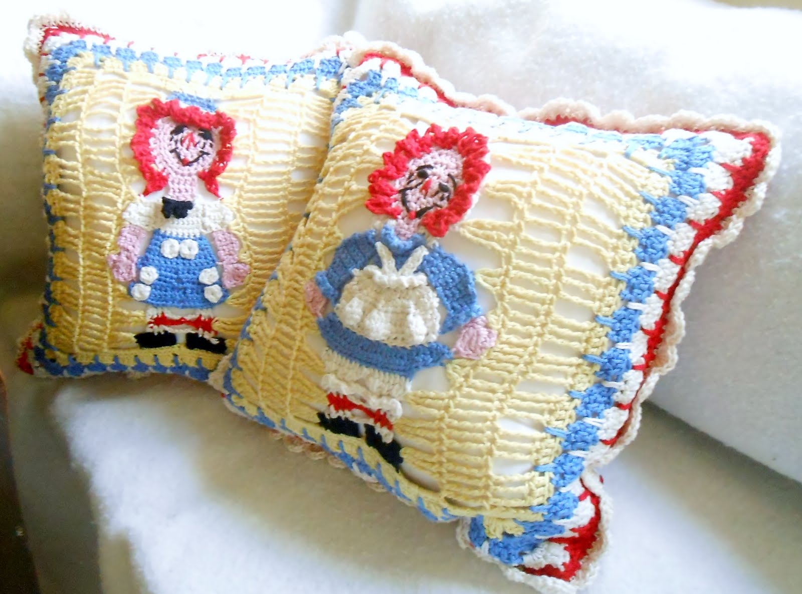 Raggedy Ann and Andy pillow pattern