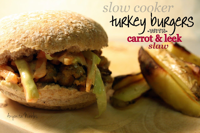 anyonita nibbles||skinny slow cooker turkey burgers with carrot & leek slaw
