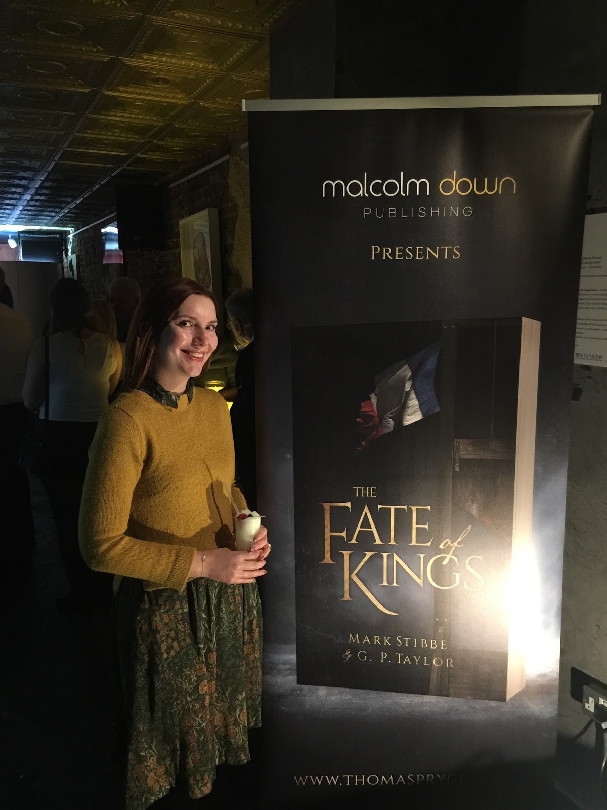 Poppy Coburn: 66. GUEST POST: THE FATE OF KINGS: MIGRATING FROM 