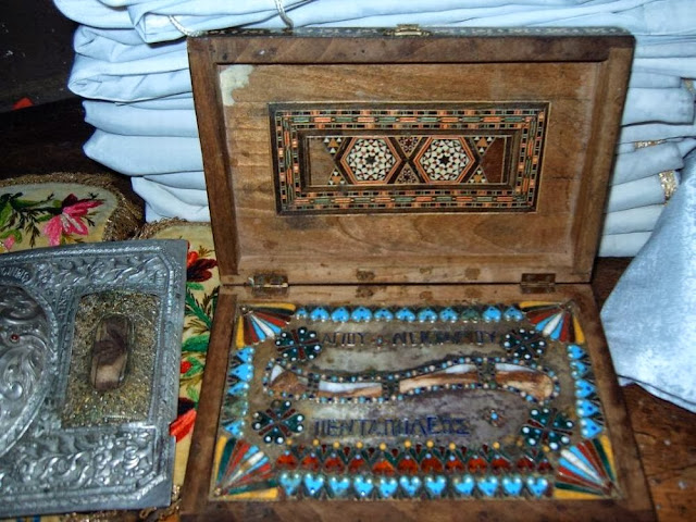 Λειψανοθήκες από την Ιερά Μονή Αγίου Παύλου Αγίου Όρους http://leipsanothiki.blogspot.be/