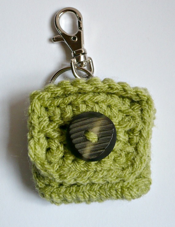 Nicely Created For You: FREE CROCHET PATTERN - Small Square Coin Purse with key ring and clasp