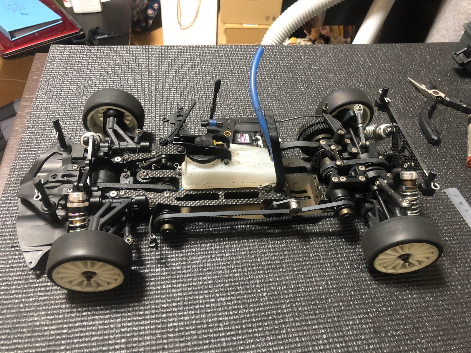 京商v−oneR4 V-ONE R4 Evo. 1/10 GP 4WD Touring Car KIT