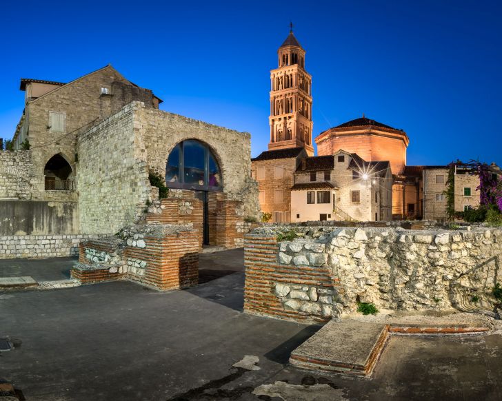 8 Things to Do in Croatia - Visit Roman Ruins