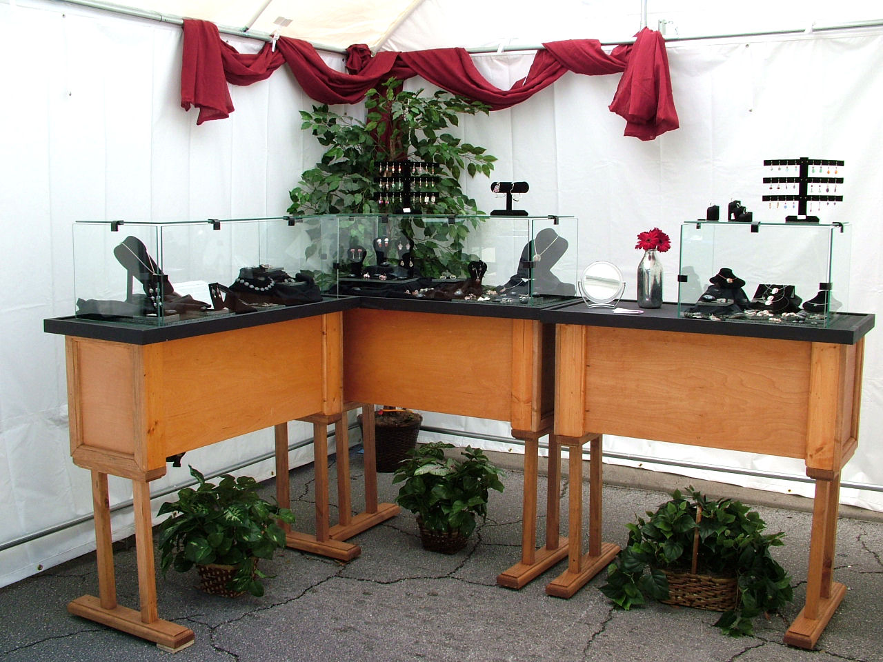 handmade resin jewelry by Katherine Swift Outdoor festival jewelry