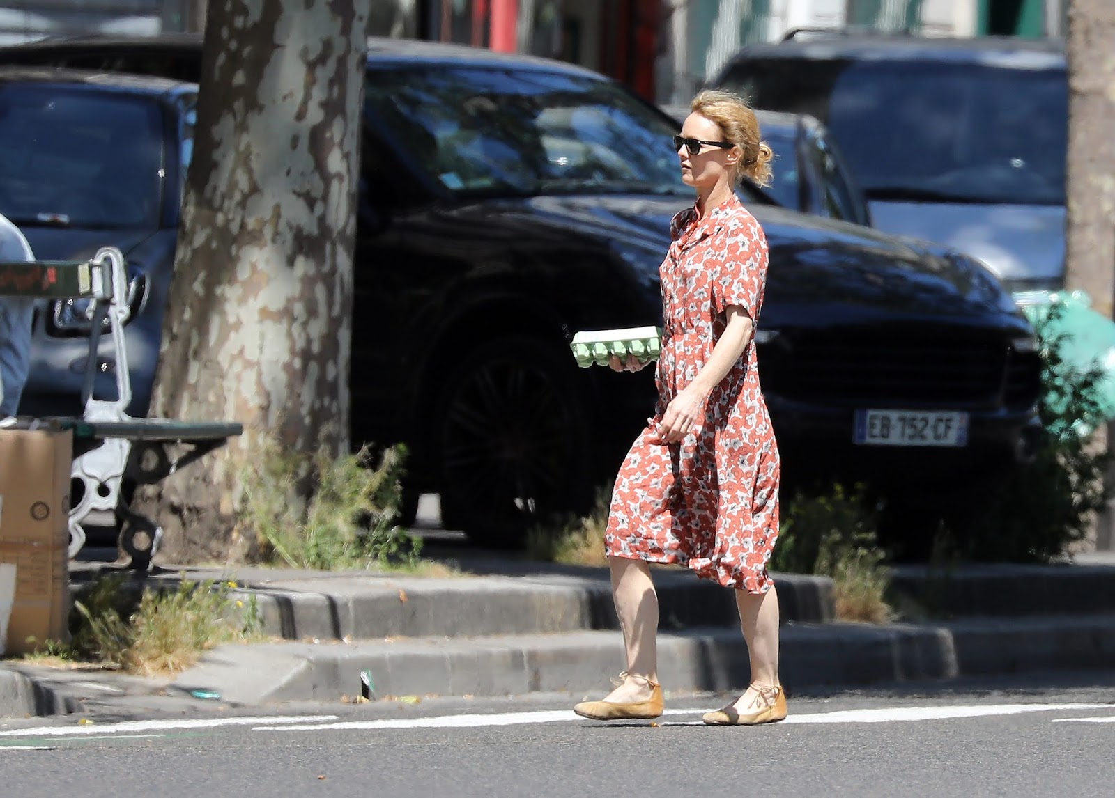 Vanessa Paradis grocery shopping in Paris, June 25 2018 – Celeb Central