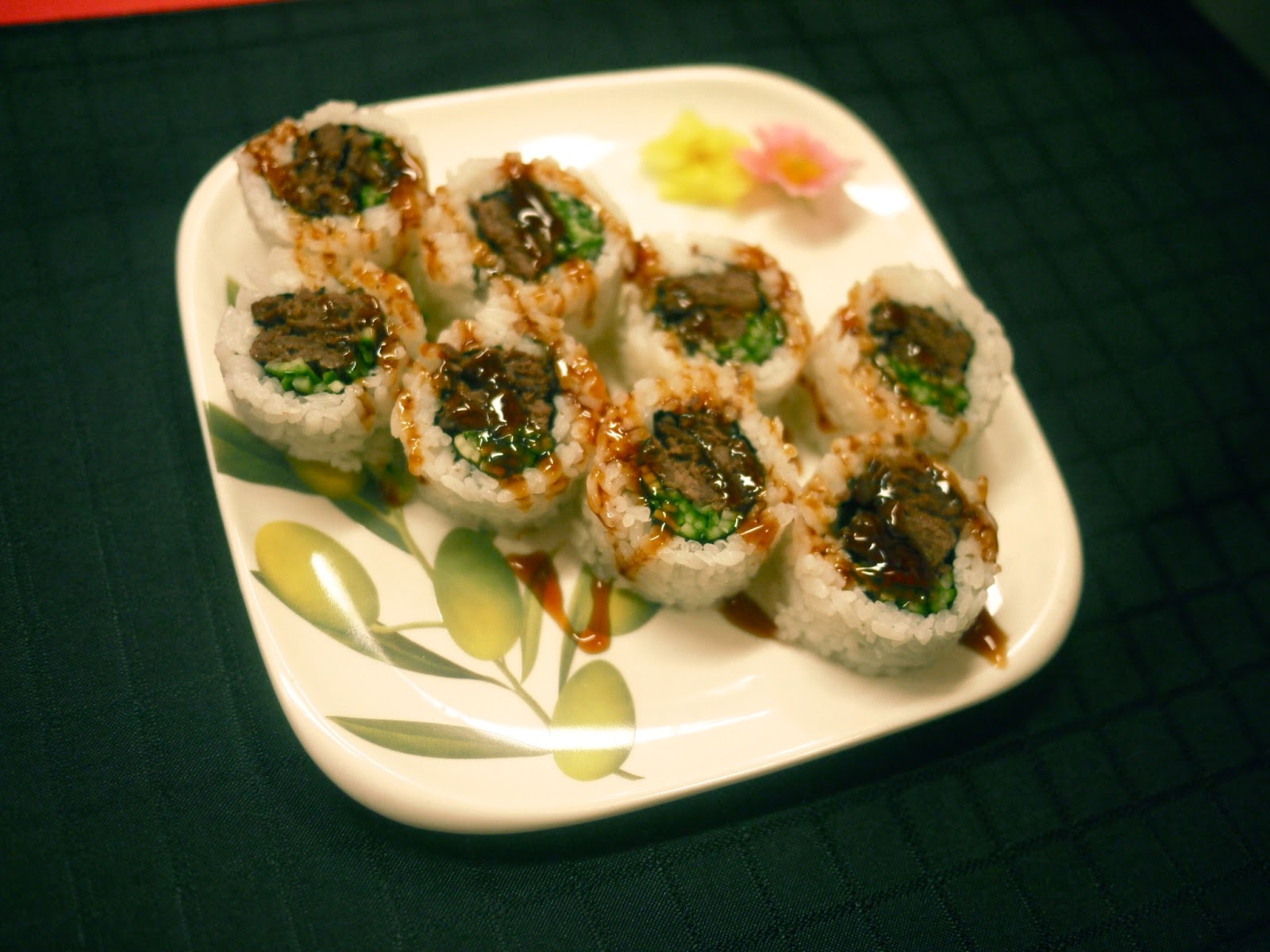 Shawnigan Jen's sushi & Teriyaki (TakeOut) Beef Teriyaki Roll