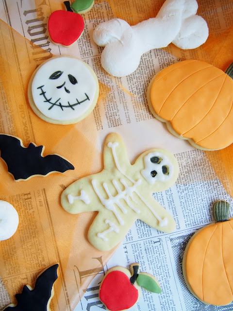 Halloween-kuvausten tunnelmaa