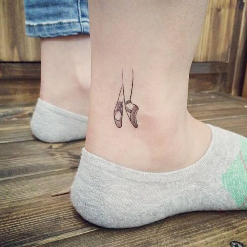 tatuagens femininas para os pés tatuagens femininas para os pés