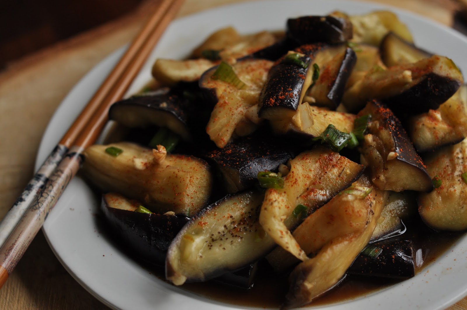 Mindful Liv Koreanske Dampet Aubergine og Soya Saus