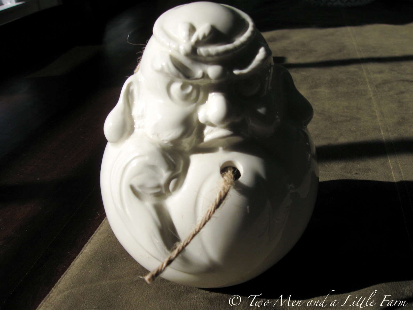 Two Men and a Little Farm EASY AND UNIQUE CERAMIC STRING / TWINE HOLDER