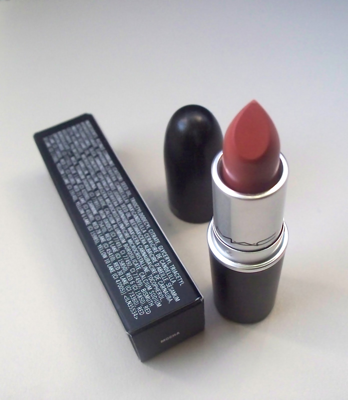 Red Star Beauty MAC Mocha!