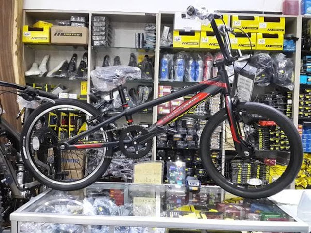 BMX RACE POLYGON RAZOR PRO RP. 3.000.000 - Toko Sarana Sepeda