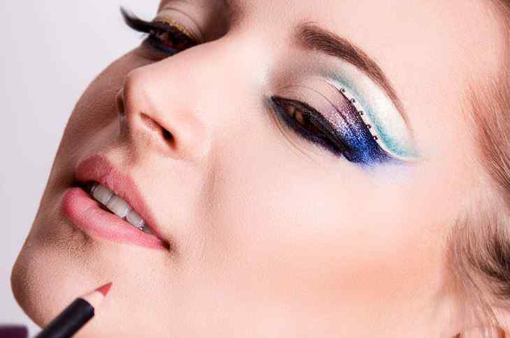 25 Jenis Bedak Buat Kulit Berminyak Berkwalitas Kulit Berminyak Produk Makeup Tren Makeup