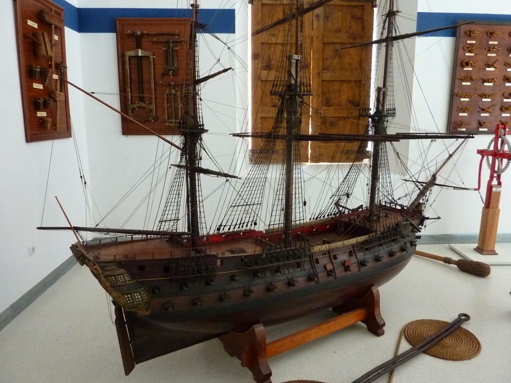 CONTANDO HISTORIAS ANTIGUAS... DE MILITARES CAPITANES GENERALES DE LA