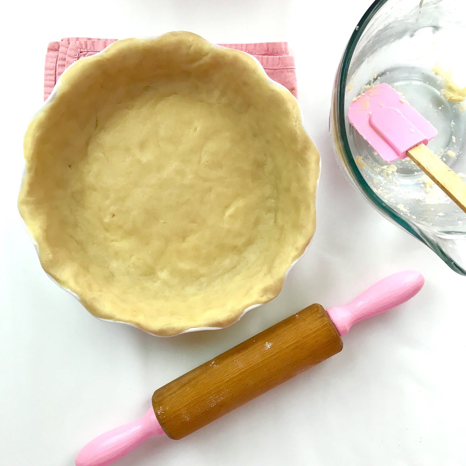Tips & Tricks For Making A Perfect Pie Crust by hand The Lindsay Ann