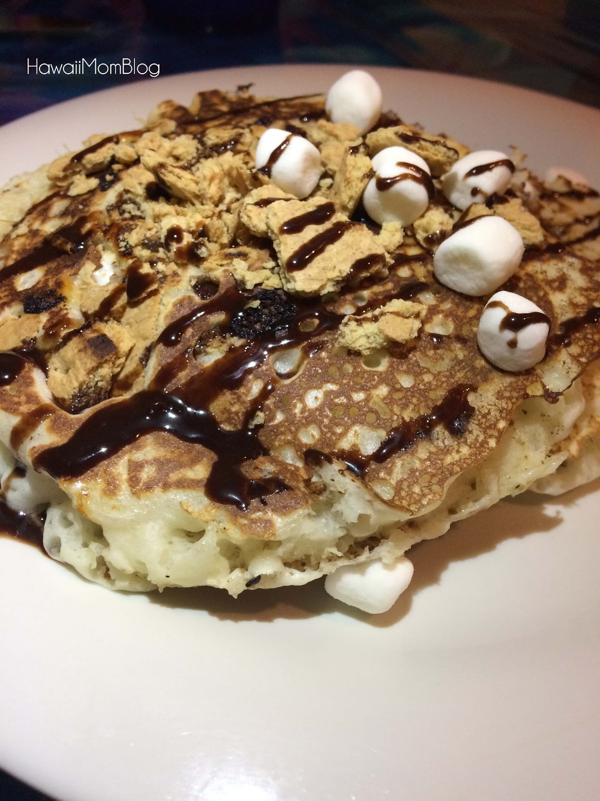 Hawaii Mom Blog Visit Maui 808 Grindz Cafe