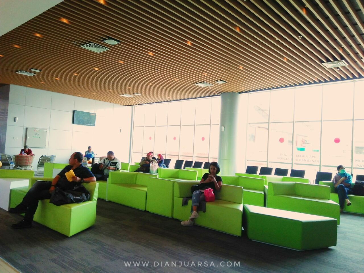 Skytrain Menuju Terminal 2 Dan Terminal 3 Bandara Soekarno Hatta Untold Story