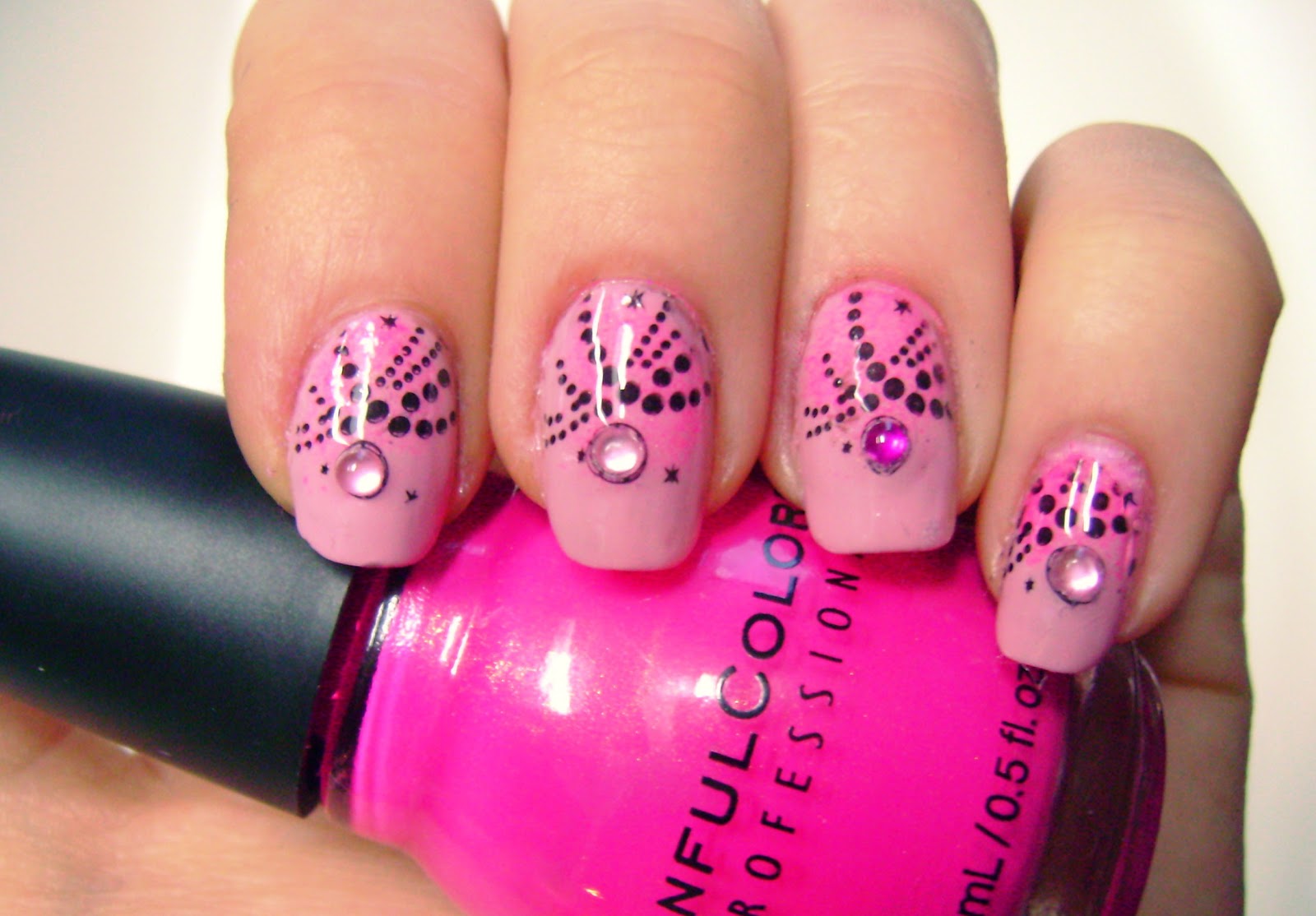 Konad Addict Necklaces on nails