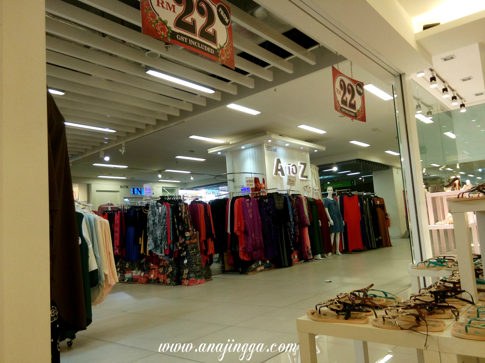 Seharian di Kenanga Wholesale City