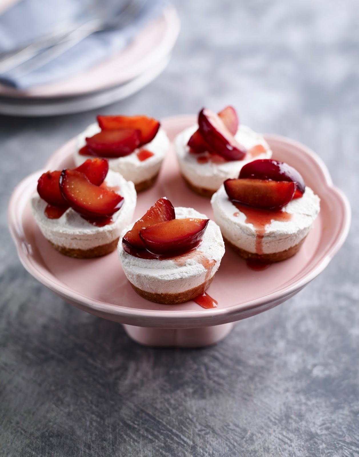 Mini Raw Vanilla Cheesecakes Recipe