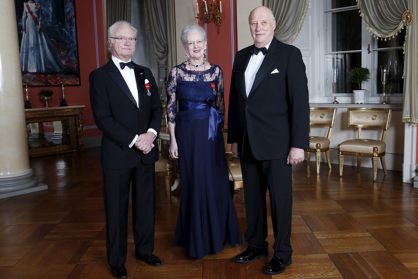 Король и королева дании. Харальд ii (король дании). Королева маргрете и принц хенрик свадьба. Король и королева дании. Королева маргрете и хенрик.