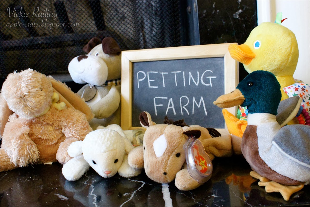 The Apple Crate: Farm Animal 1st Birthday Party