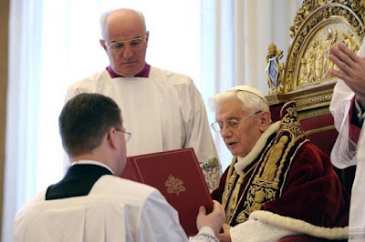 Acto de renuncia del Papa Benedicto XVI