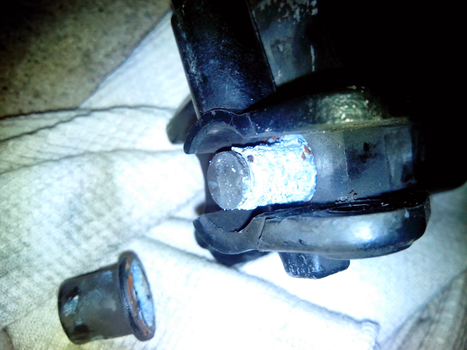 Info Manual: Motorcycle Front Brake Failure (front brake master)