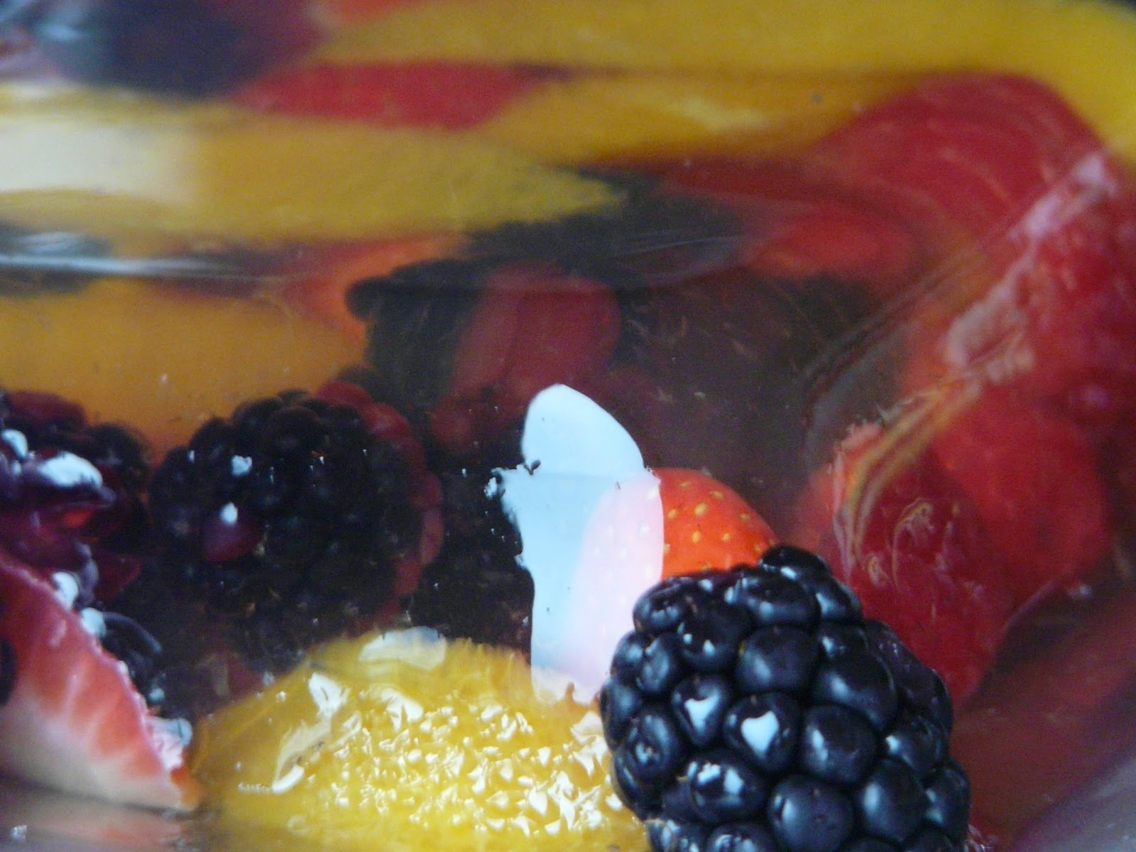 The sweet road Terrine aux fruits rouges au vin de Sauternes