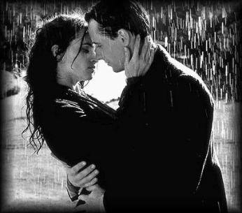 Kissing-in-the-rain-in-black.jpg